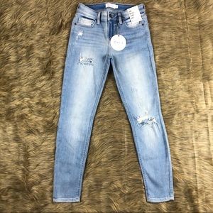 Windsor Mid Rise Ankle Skinny